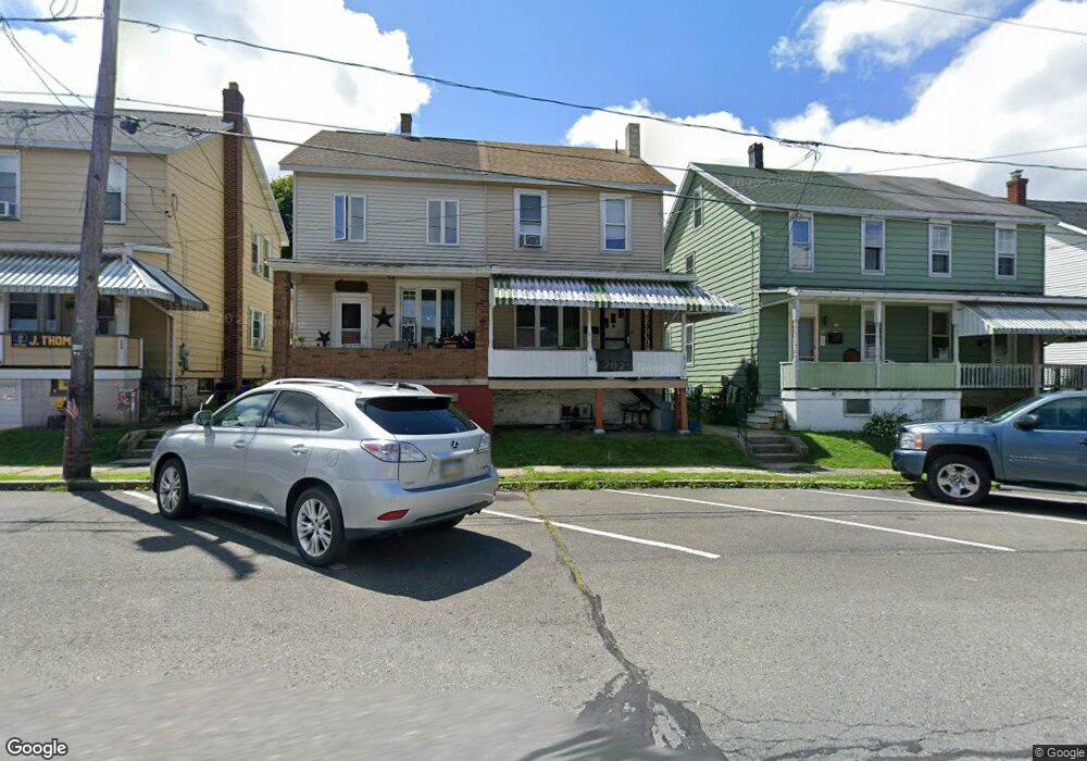 612 E Bertsch St, Lansford, PA 18232 - photo 1