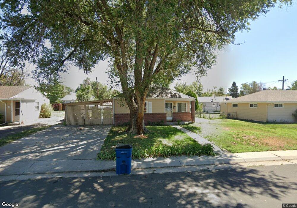 966 Kramer Ct, Aurora, CO 80010 - photo 1