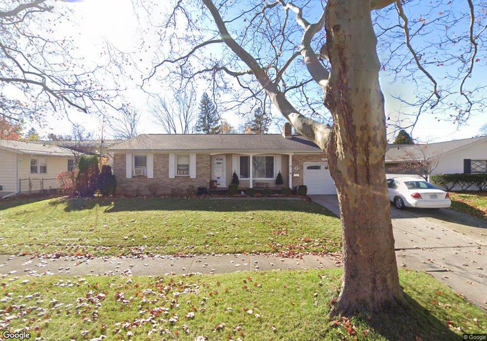 2301 Belaire Dr, Lansing, MI 48911 - photo 1