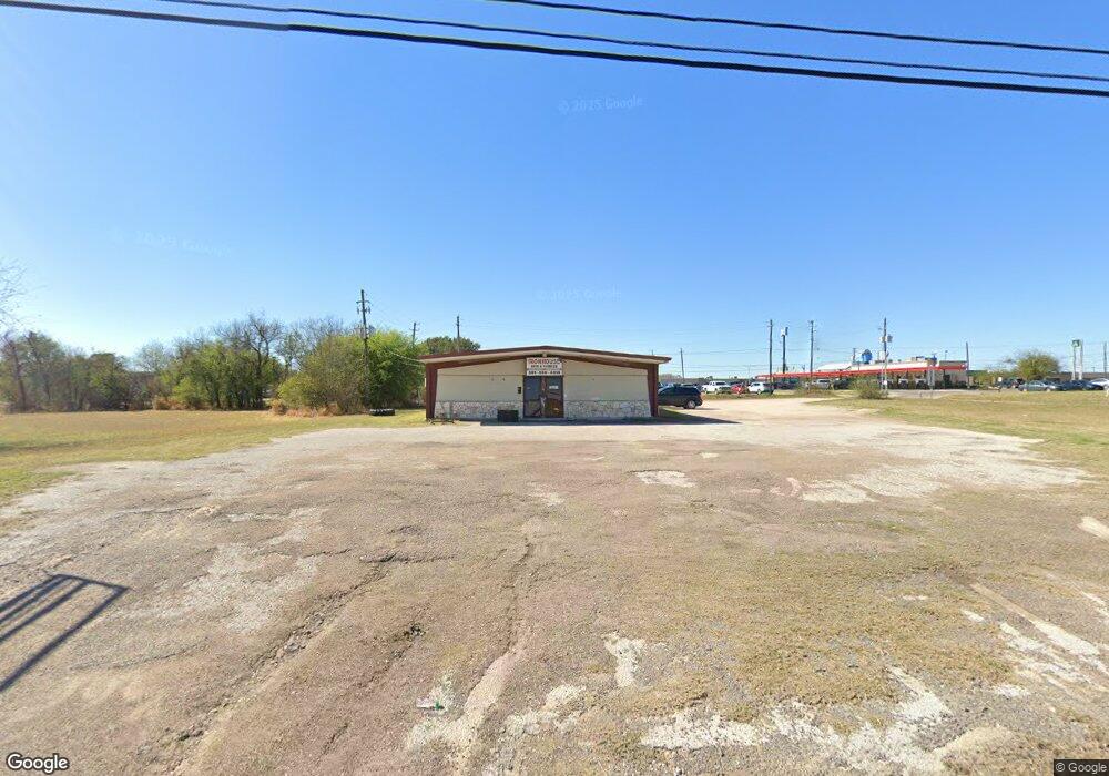 1907 N Adams St, Beeville, TX 78102 - photo 1