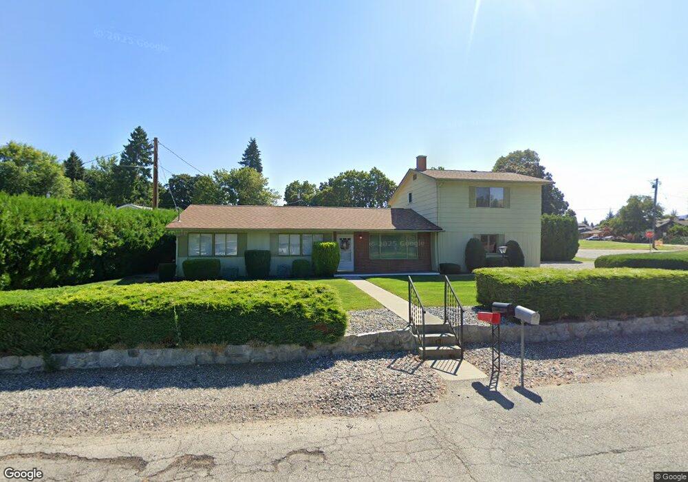 1131 2nd St SE, East Wenatchee, WA 98802 - photo 1