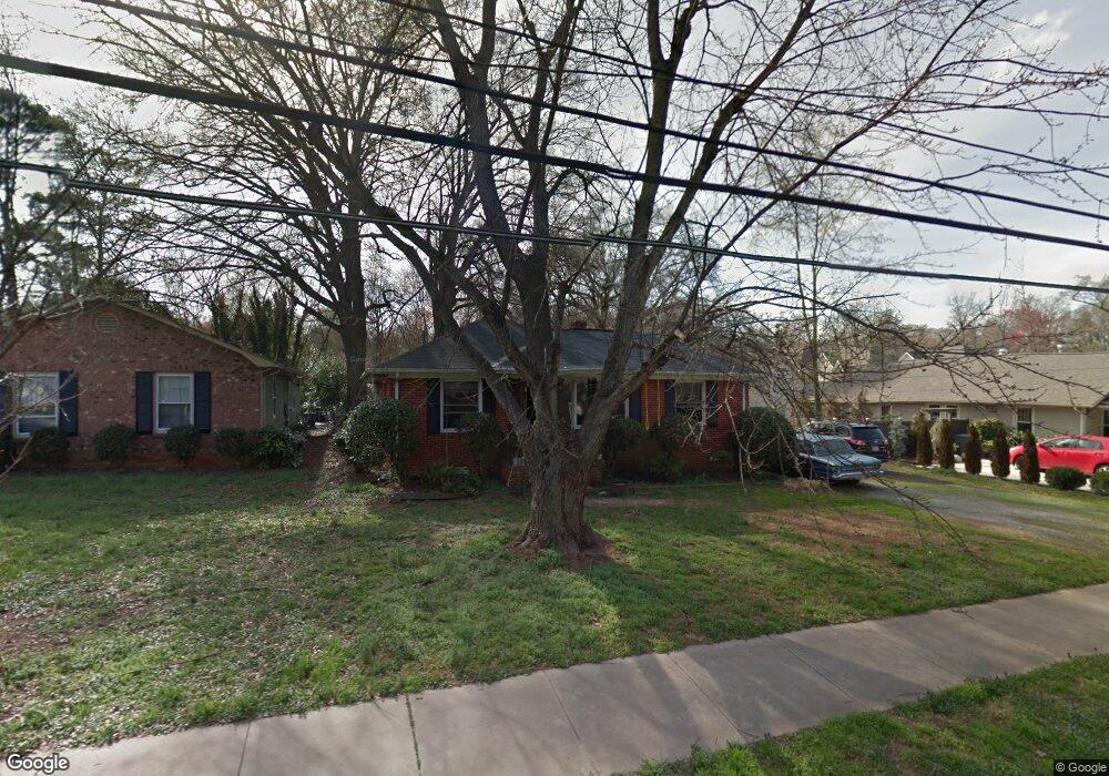 4212 Walker Rd, Charlotte, NC 28211 - photo 1