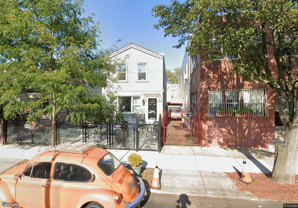 87-21 110th St, Richmond Hill, NY 11418 - photo 1