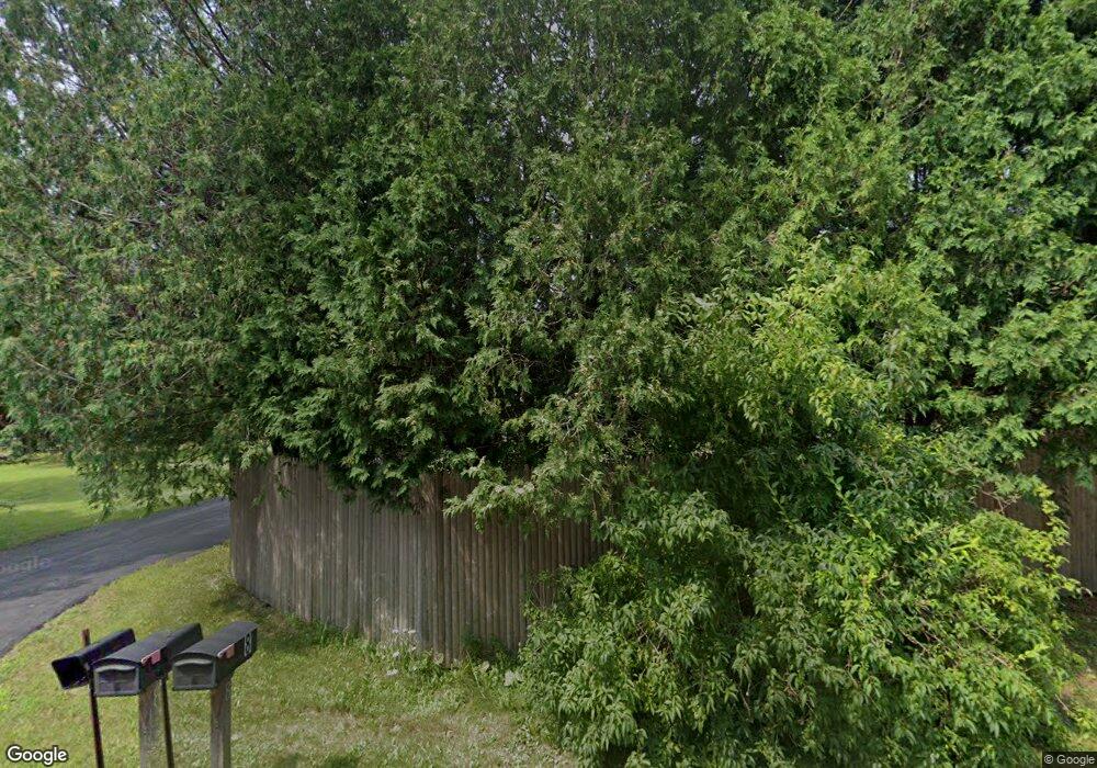 8 Broadview Ln, Red Hook, NY 12571 - photo 1