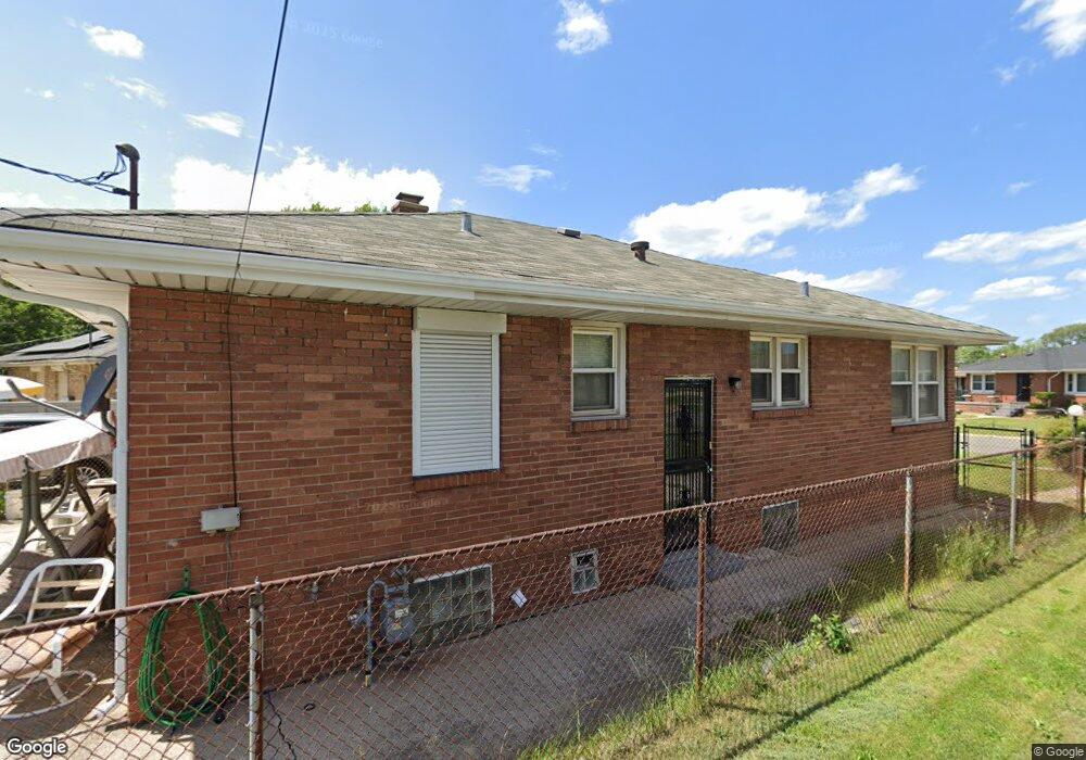 823 Charles Hawkins Dr, Gary, IN 46407 - photo 1