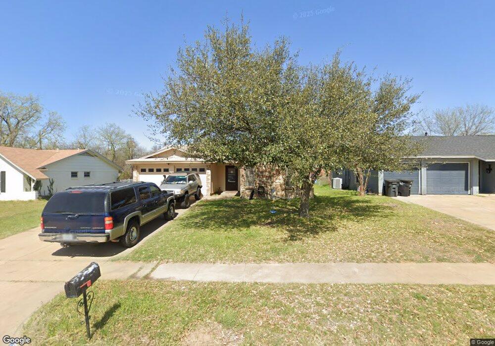 1426 Laurel Ln, Cleburne, TX 76033 - photo 1