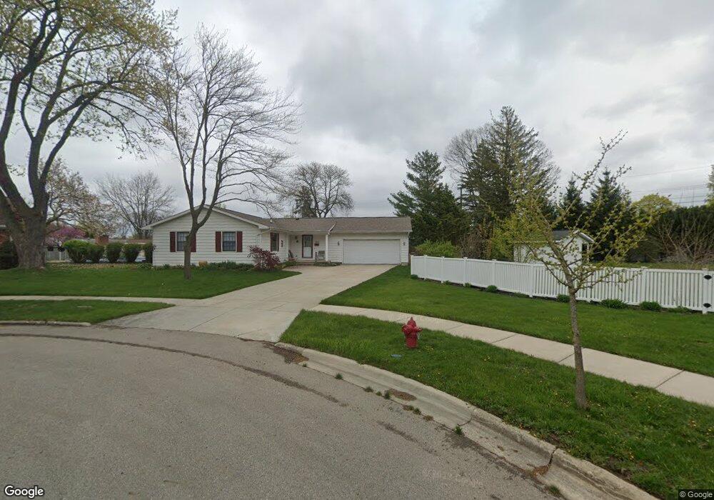 1914 Keegan Ct, Lansing, MI 48917 - photo 1