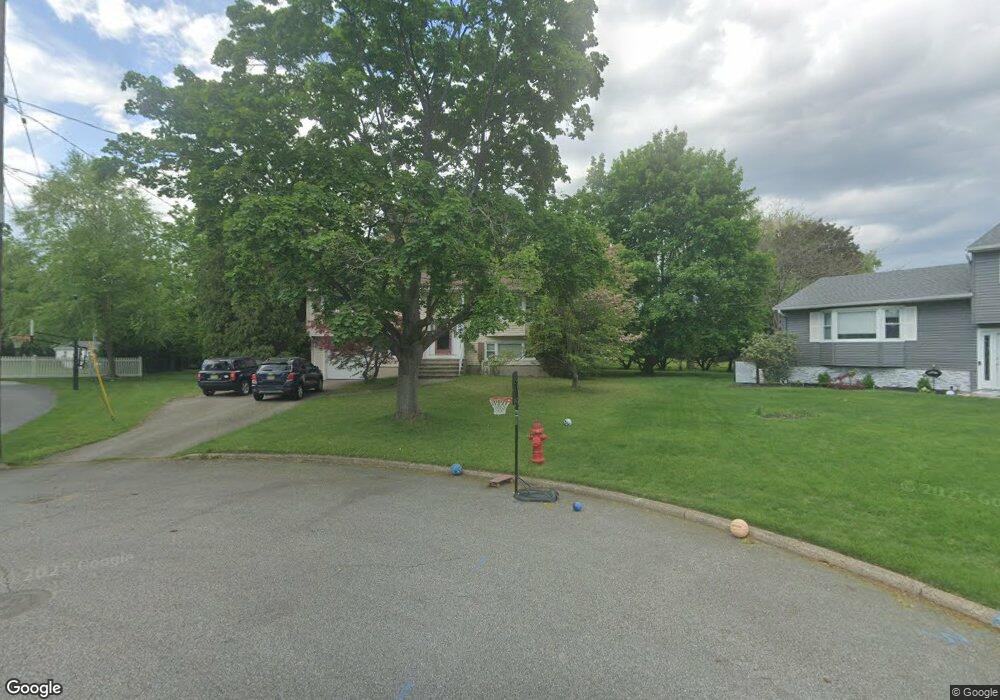 11 Phyllis Ct, Pequannock, NJ 07440 - photo 1