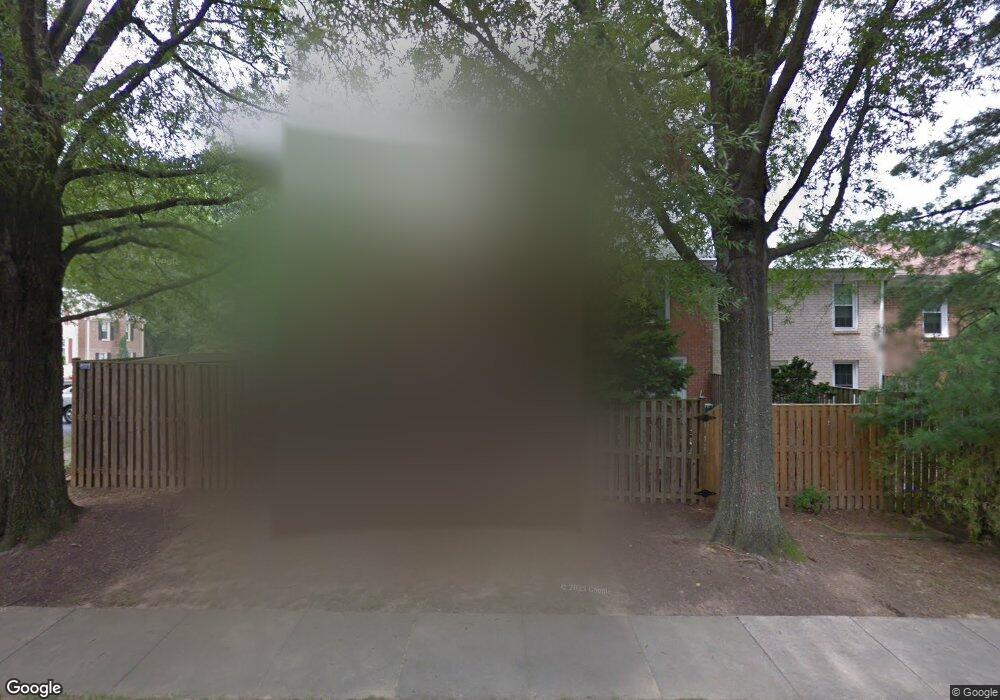 11957 Heathcote Ct, Reston, VA 20191 - photo 1