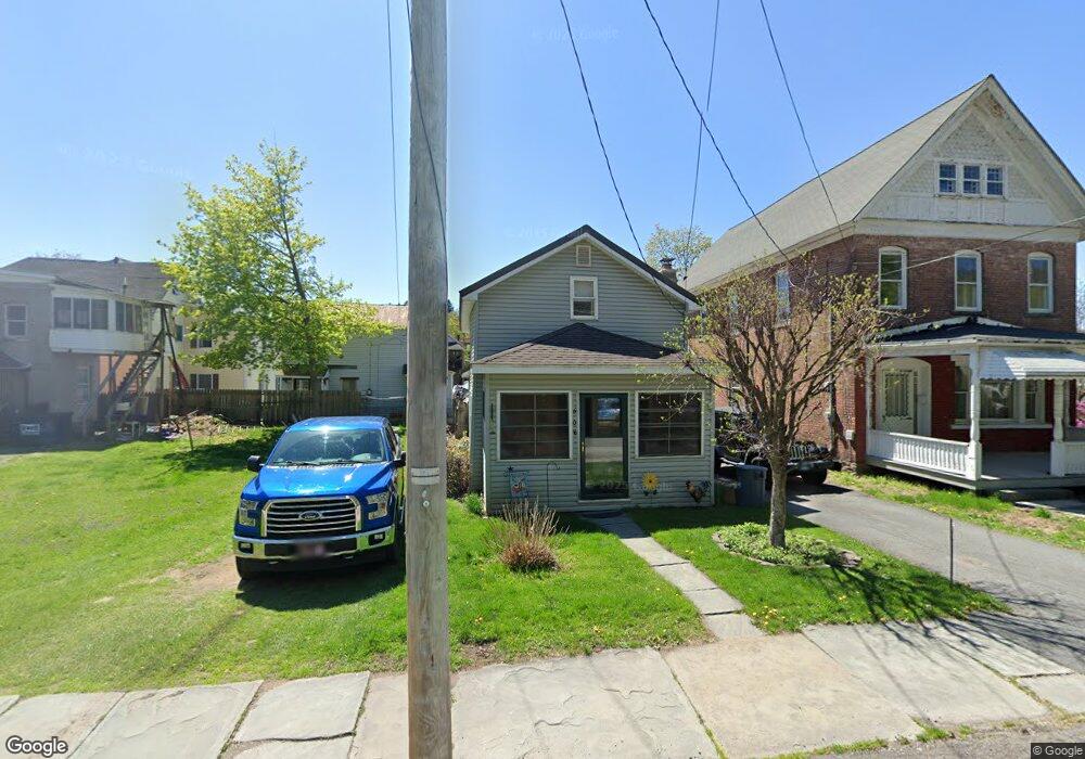 608 Court St, Honesdale, PA 18431 - photo 1