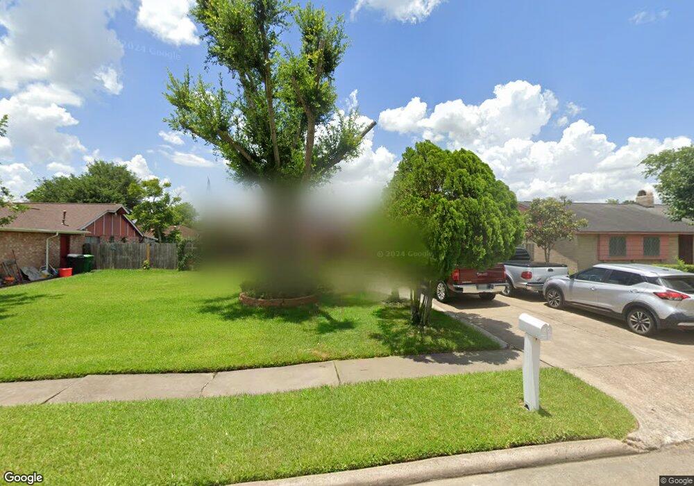 8427 Lettie St, Houston, TX 77075 - photo 1