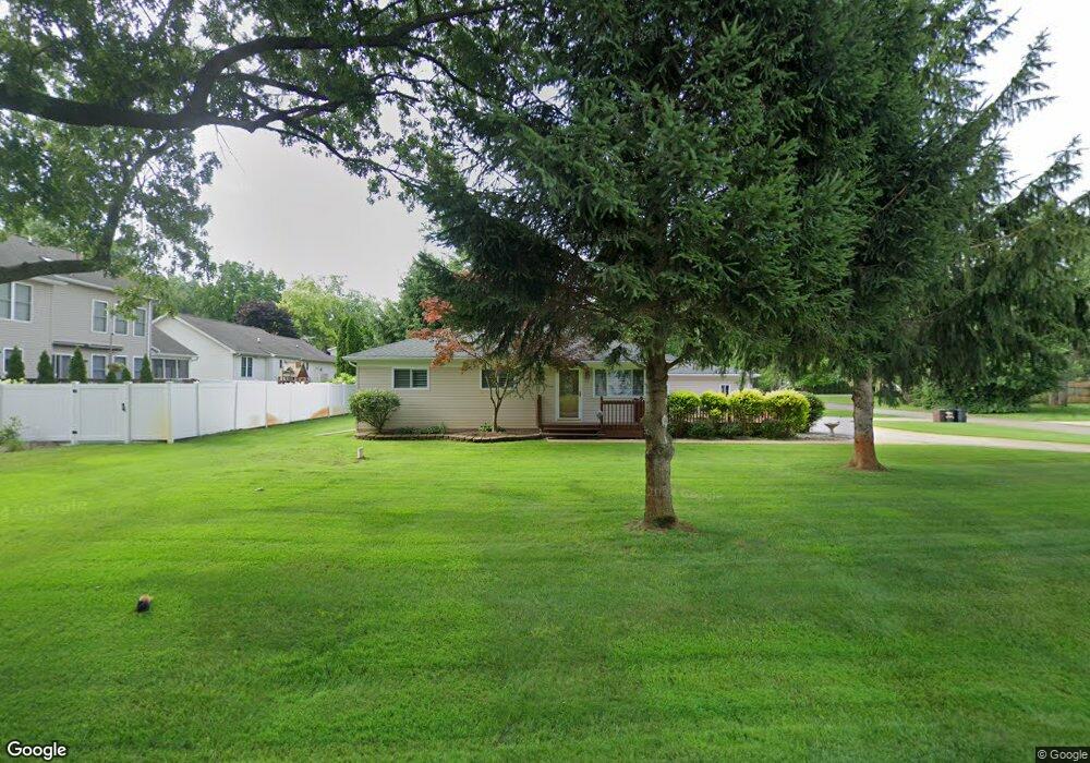 3575 Fieldview Ave, West Bloomfield, MI 48324 - photo 1