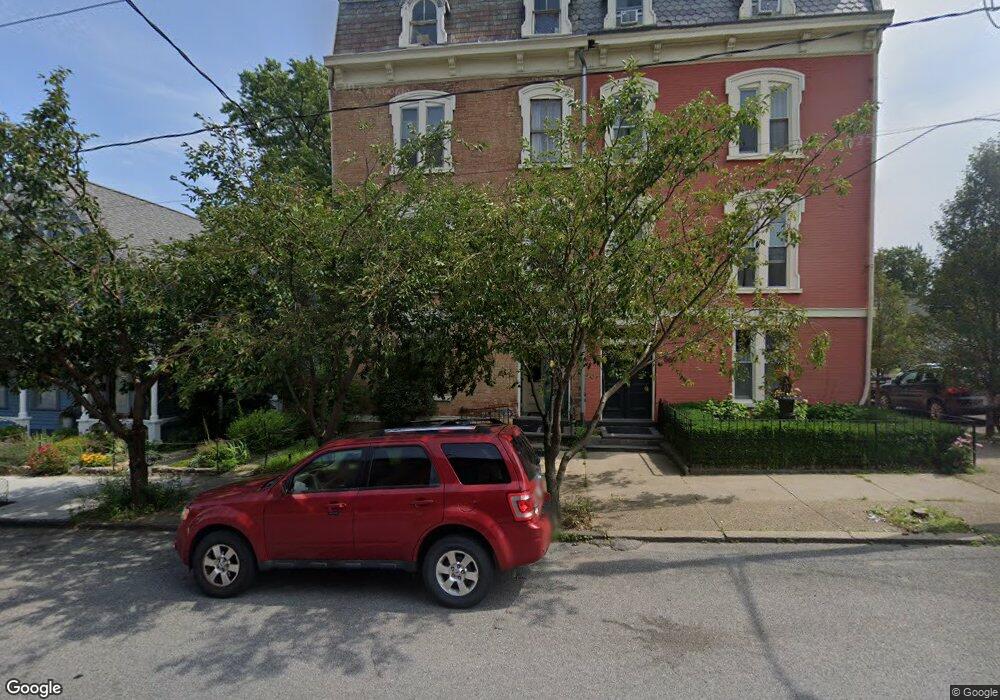 558 Columbia St, Hudson, NY 12534 - photo 1