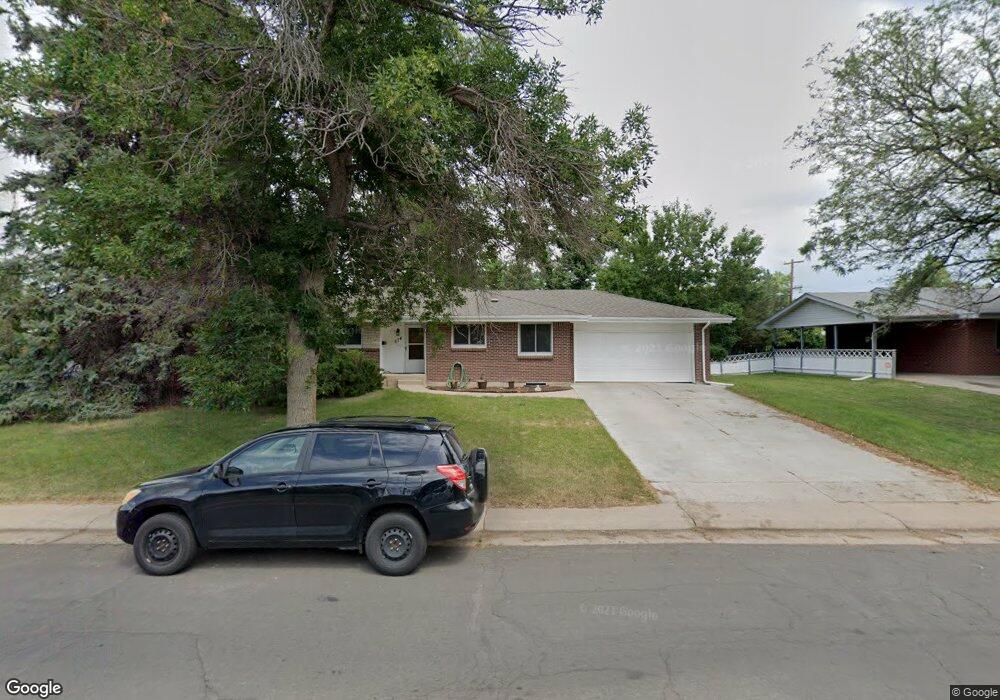 574 Moline St, Aurora, CO 80010 - photo 1