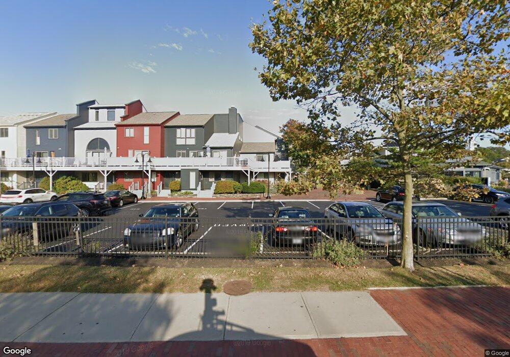 318 Swans Wharf Row, Newport, RI 02840 - photo 1