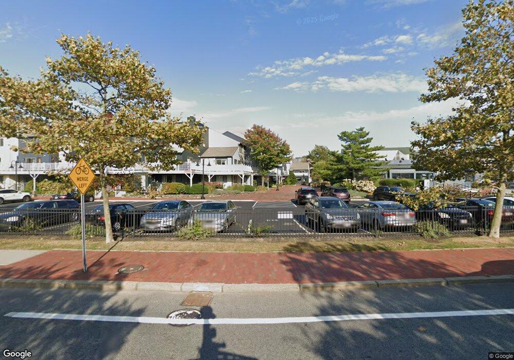 213 Goddard Row, Newport, RI 02840 - photo 1