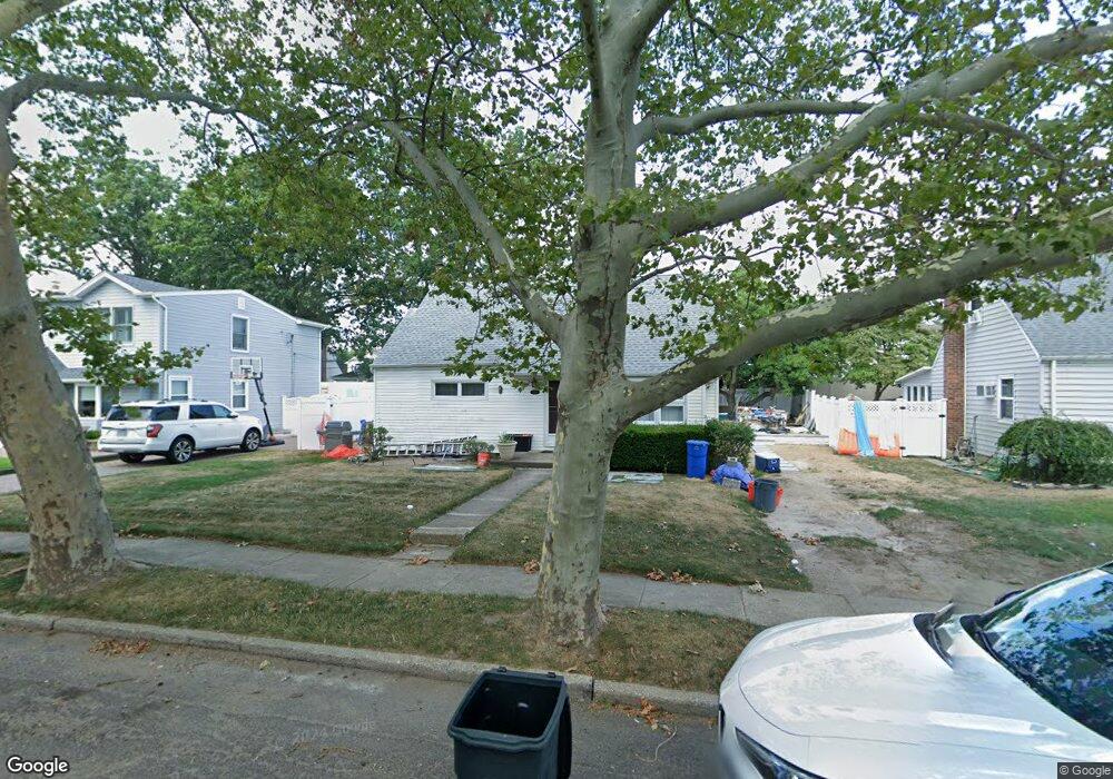 1010 Windermere Rd, Franklin Square, NY 11010 - photo 1