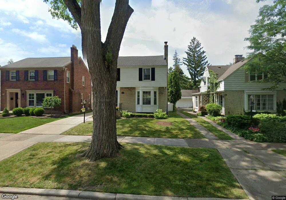 411 Lothrop Rd, Grosse Pointe Farms, MI 48236 - photo 1