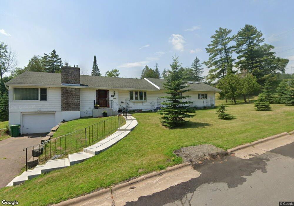 319 N 34th Ave E, Duluth, MN 55804 - photo 1