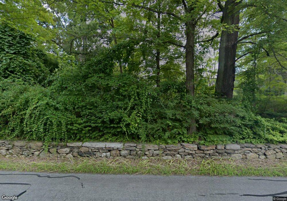 167 N Wilton Rd, New Canaan, CT 06840 - photo 1