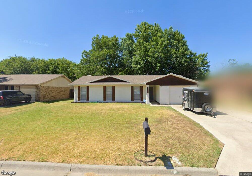 1411 Patricia Dr, Gainesville, TX 76240 - photo 1