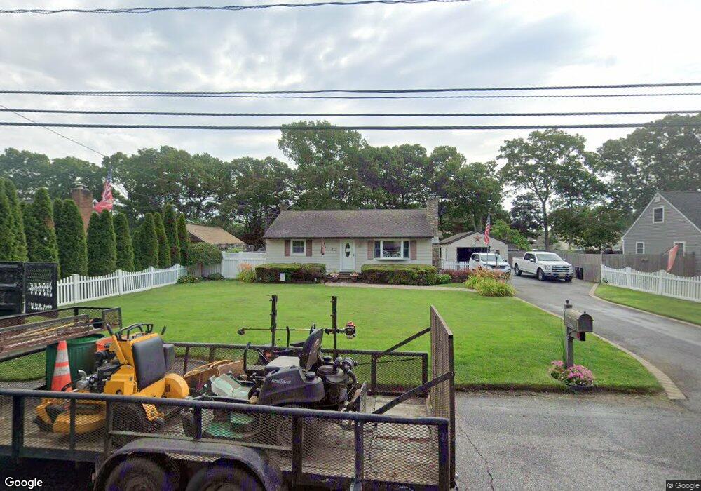 35 Vautrin Ave, Holtsville, NY 11742 - photo 1