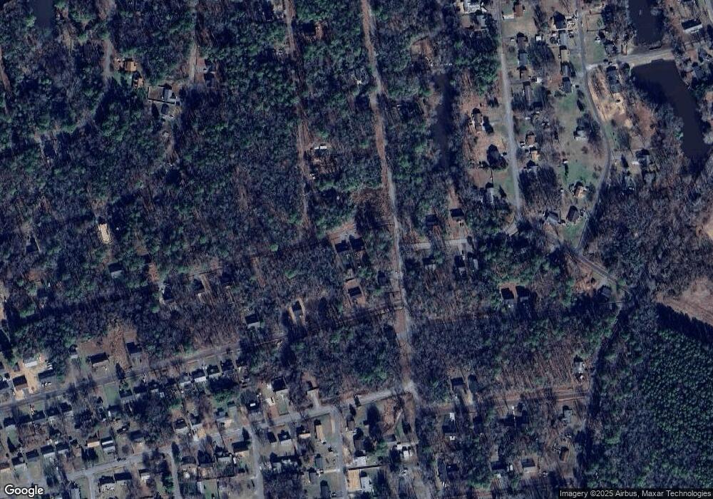 104 Woodbine Dr, Colonial Beach, VA 22443 - photo 1