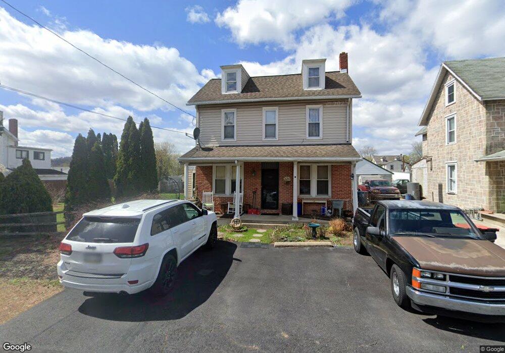 916 Neversink St, Reading, PA 19606 - photo 1