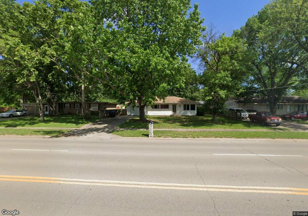 3404 SW Burlingame Rd, Topeka, KS 66611 - photo 1