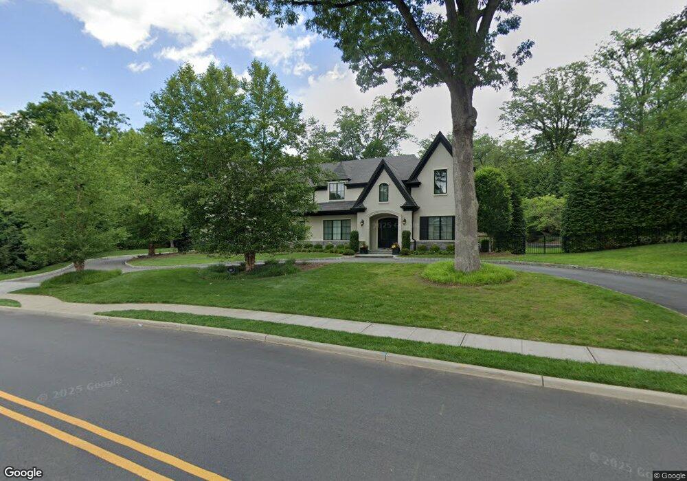 189 Highwood Ave, Tenafly, NJ 07670 - photo 1