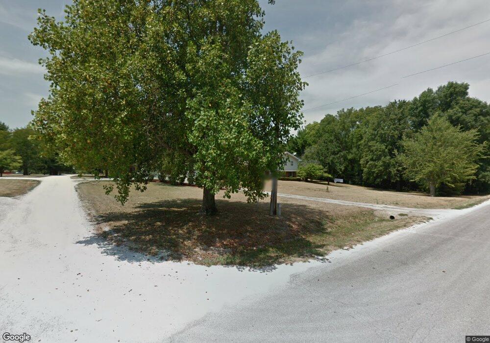 2 Mayfield Dr, Jacksonville, IL 62650 - photo 1