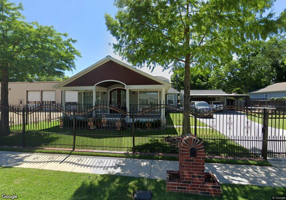 1007 Walton St, Houston, TX 77009 - photo 1