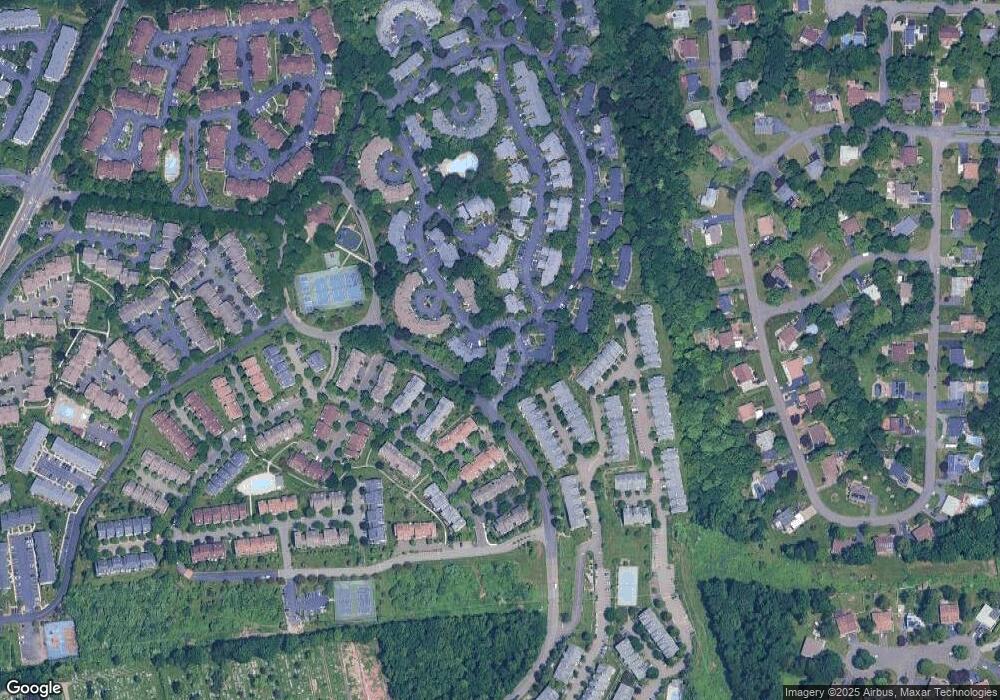 159 Treetop Cir unit 159, Nanuet, NY 10954 - photo 1