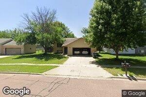 605 N Yellowstone Dr, Brandon, SD 57005