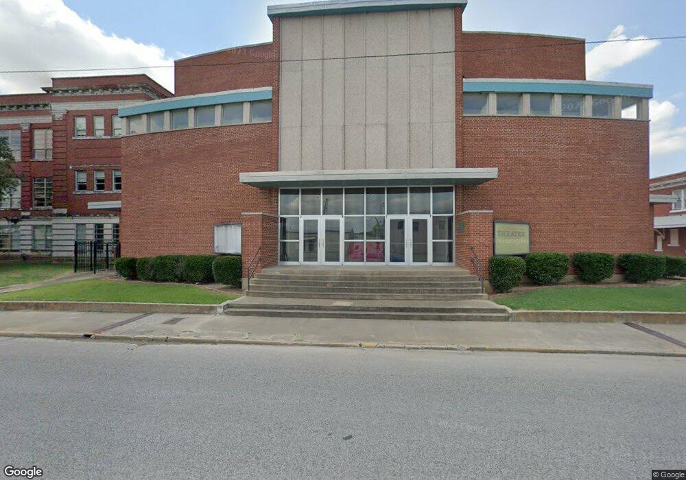 221 N Washington St unit 2, Ardmore, OK 73401 - photo 1