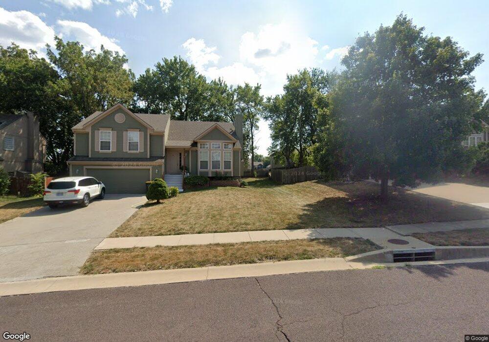 20225 W 220th St, Spring Hill, KS 66083 - photo 1