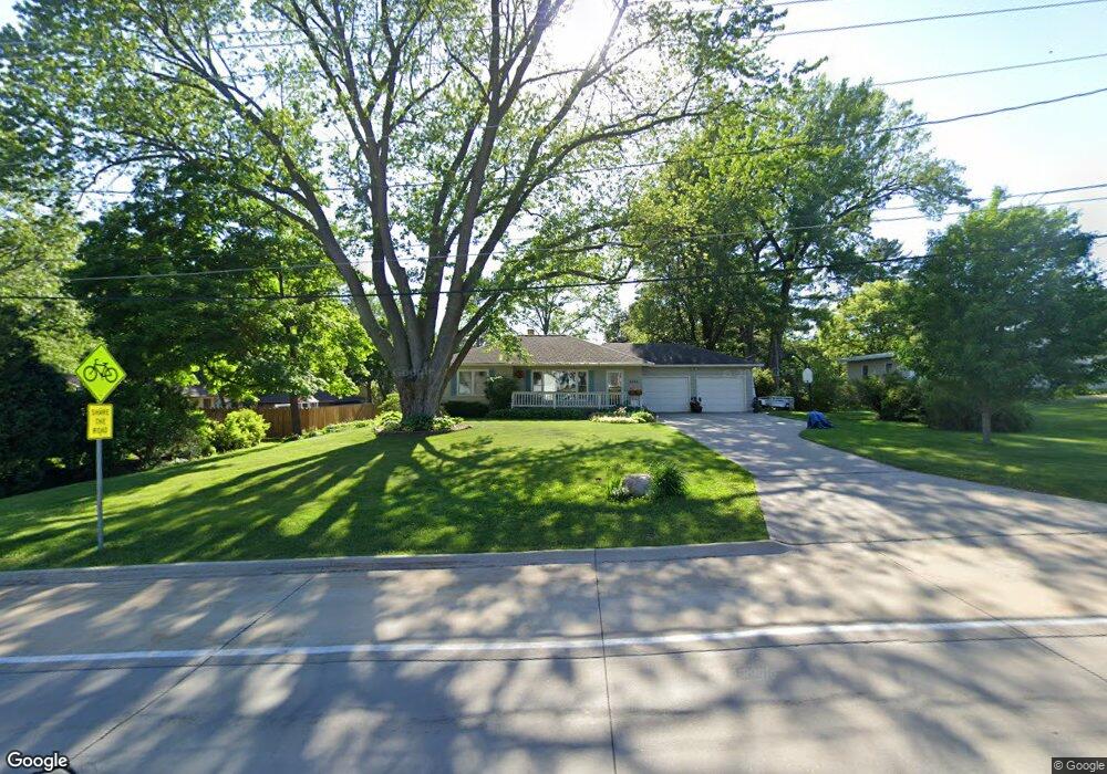 2305 Rownd St, Cedar Falls, IA 50613 - photo 1