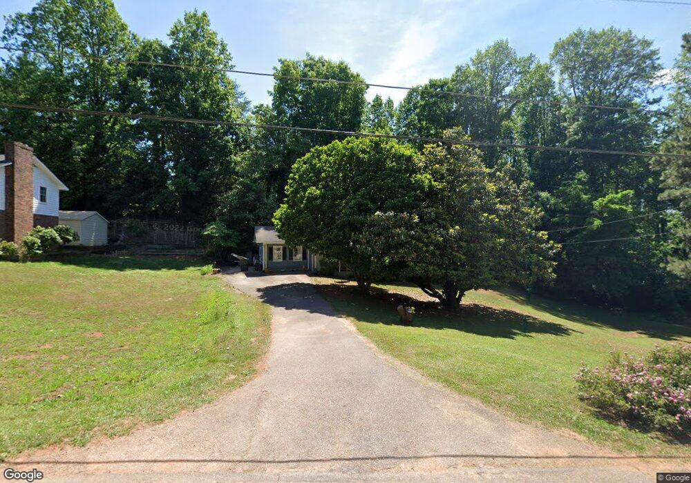 205 Laurel Dr, Cornelia, GA 30531 - photo 1