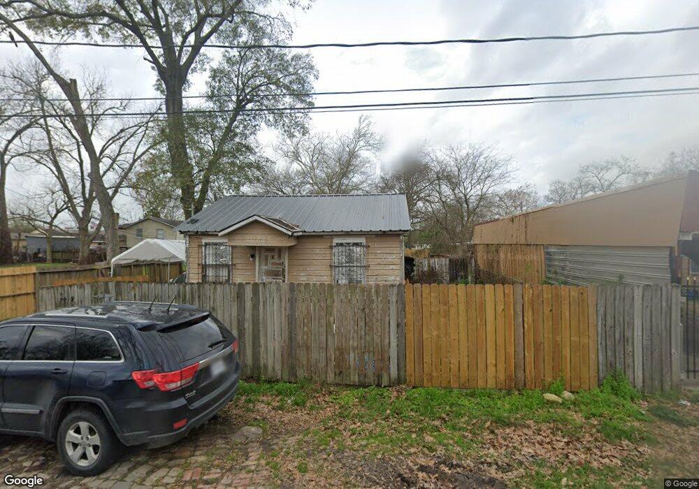 7019 Amber St, Houston, TX 77022 - photo 1