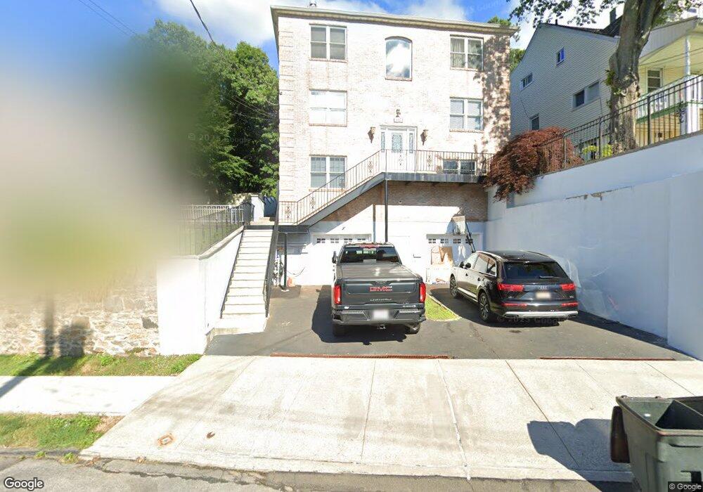601 Bellevue Ave N, Yonkers, NY 10703 - photo 1
