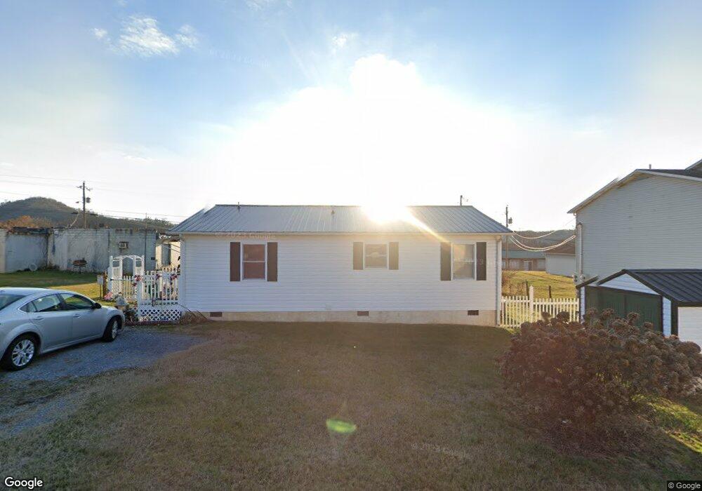 304 W Watauga Rd, Elizabethton, TN 37643 - photo 1