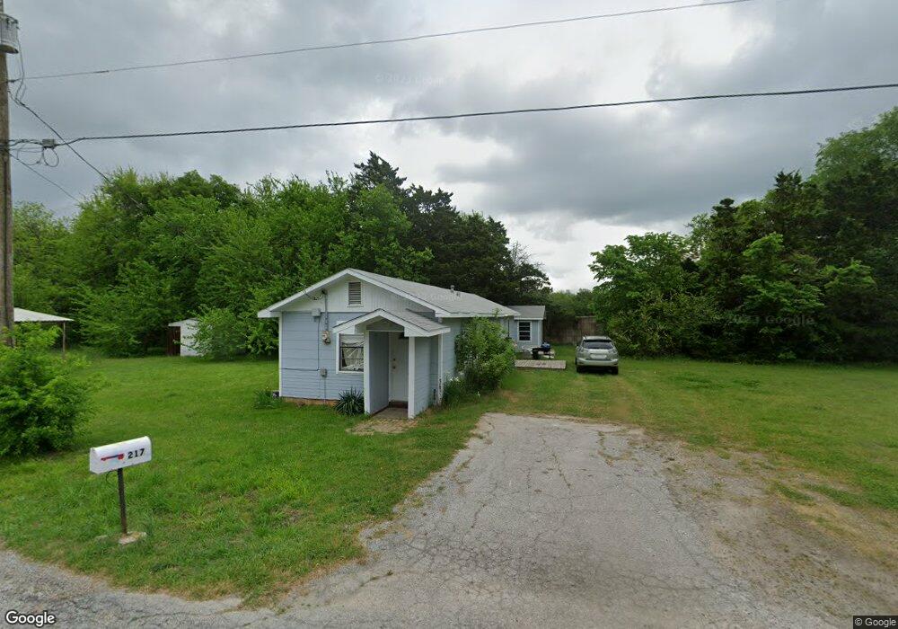 217 Jones Cir, Pottsboro, TX 75076 - photo 1