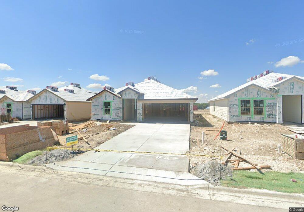 1001 Oxford Ln, Troy, TX 76579 - photo 1