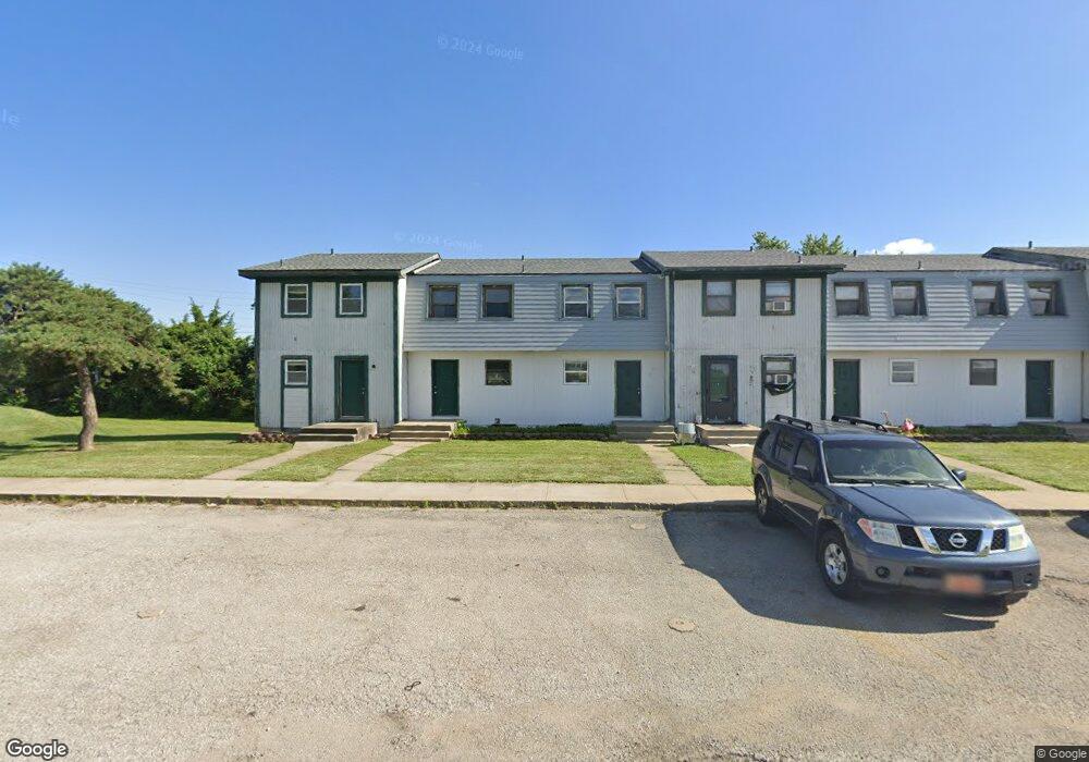 3829 SW Burlingame Rd, Topeka, KS 66609 - photo 1