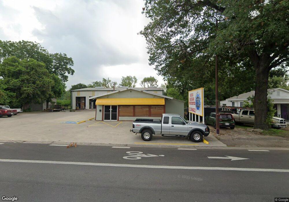 323 S Guadalupe St, San Marcos, TX 78666 - photo 1