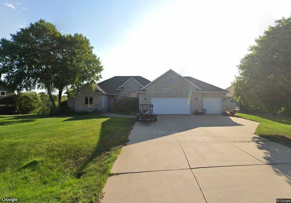 74 Wildridge Dr, Winona, MN 55987 - photo 1