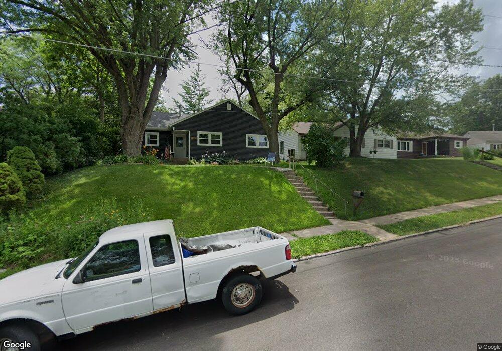 2217 W 13th St, Davenport, IA 52804 - photo 1