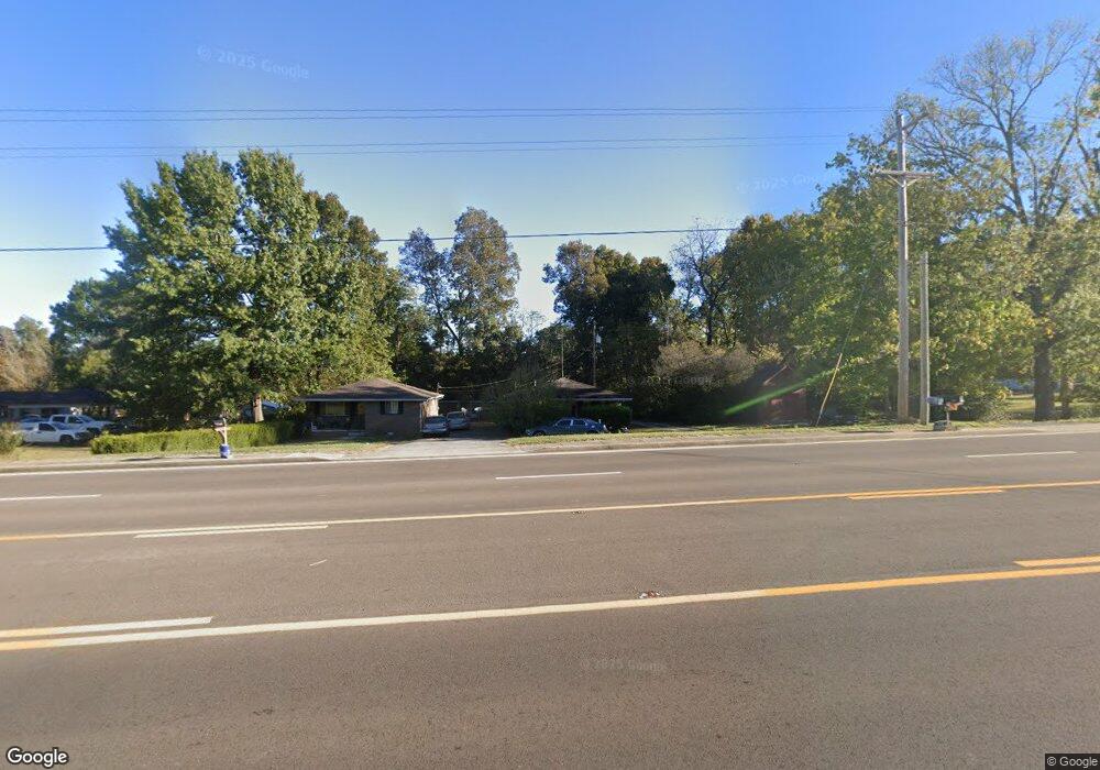 1809 Madison St, Shelbyville, TN 37160 - photo 1