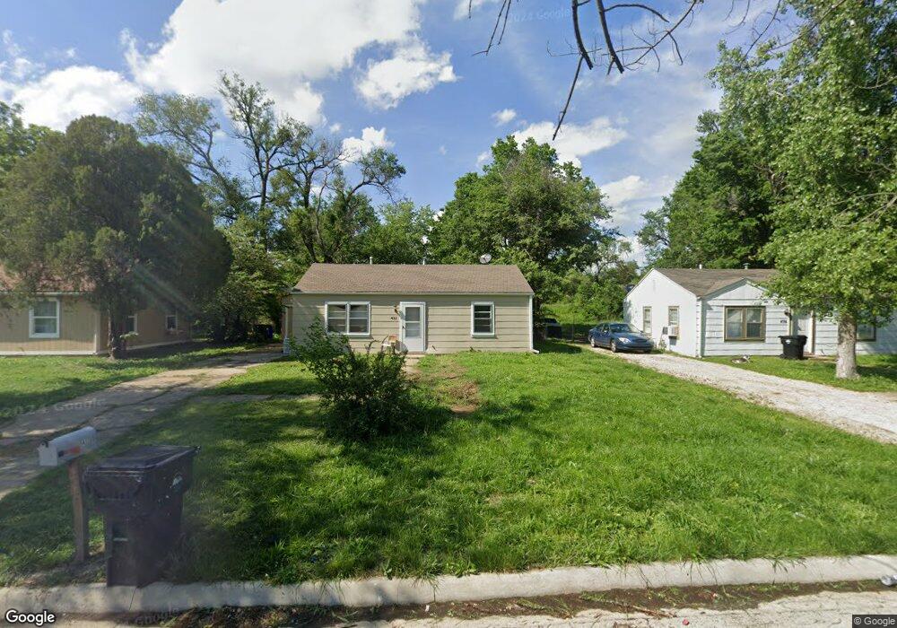 432 SE 35th St, Topeka, KS 66605 - photo 1