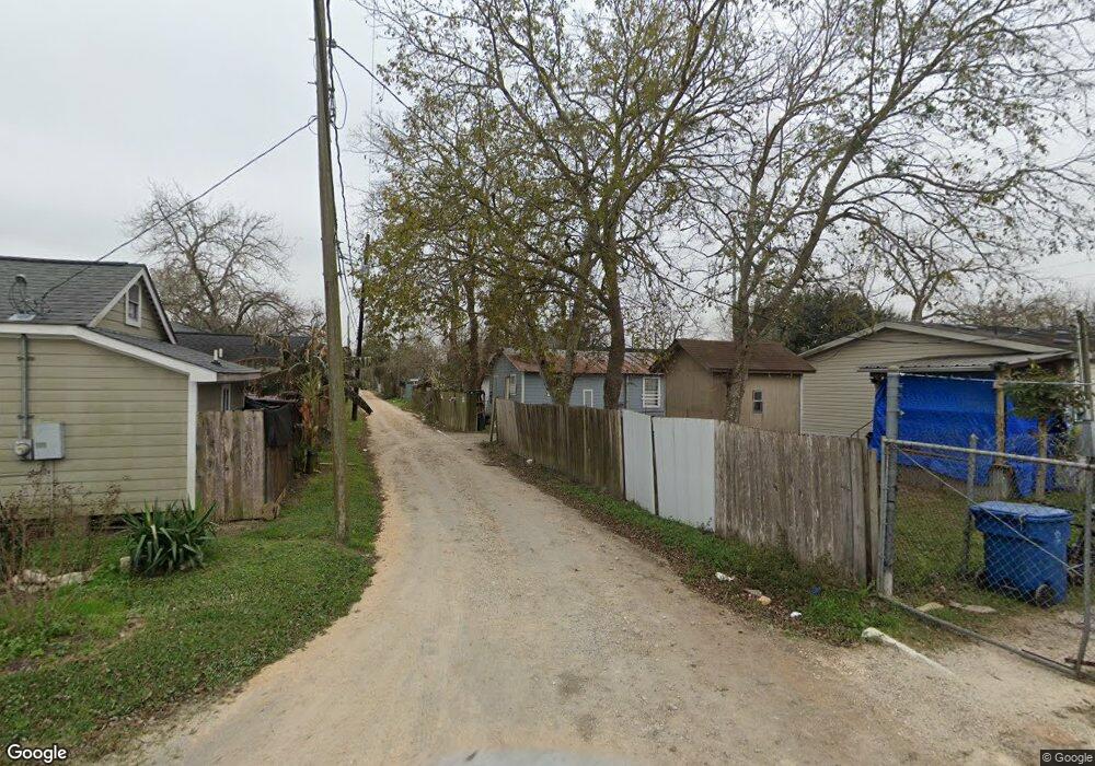 317 1st St, Rosenberg, TX 77471 - photo 1